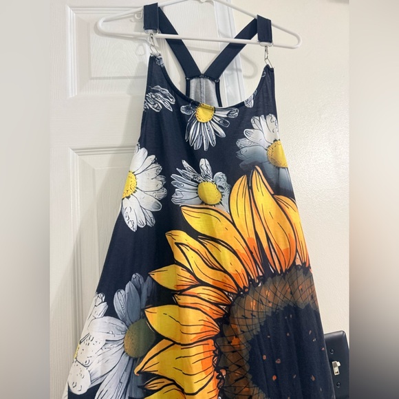 Floral Sunflower Overalls Romper - Picture 4 of 6